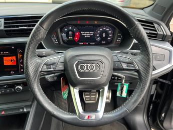Audi Q3 2.0 TDI 35 S line SUV 5dr Diesel S Tronic Euro 6 (s/s) (150 ps)