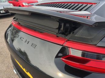 Porsche 911 3.0T 991 Carrera 4S PDK 4WD Euro 6 (s/s) 2dr