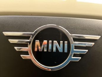 Mini Hatch 1.5 One Classic Steptronic Euro 6 (s/s) 3dr