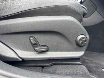 Mercedes-Benz GLC GLC 220D 4Matic AMG Line Auto Diesel SAT NAV/PARKTRONIC/SIDE STE