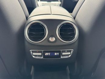 Mercedes-Benz GLC GLC 220D 4Matic AMG Line Auto Diesel SAT NAV/PARKTRONIC/SIDE STE