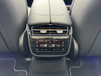 Mercedes-Benz EQE EQE 300 AMG Line Premium Auto Electric 89KWH PAN ROOF/MEMORY SEA