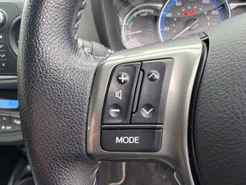 Toyota Yaris 1.5 HYBRID VVT-I ICON AUTOMATIC