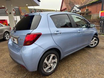 Toyota Yaris 1.5 HYBRID VVT-I ICON AUTOMATIC