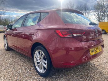 SEAT Leon 1.6 TDI CR SE DSG Euro 5 (s/s) 5dr
