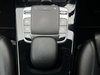 Mercedes-Benz A Class 1.5 A180d Sport (Executive) 7G-DCT Euro 6 (s/s) 5dr