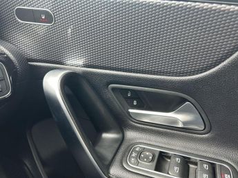 Mercedes-Benz A Class 1.5 A180d Sport (Executive) 7G-DCT Euro 6 (s/s) 5dr