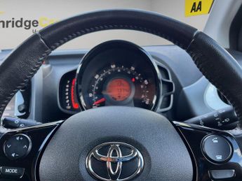Toyota Aygo 1.0 VVT-i x-play Euro 6 5dr