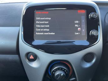 Toyota Aygo 1.0 VVT-i x-play Euro 6 5dr