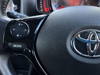 Toyota Aygo 1.0 VVT-i x-play Euro 6 5dr