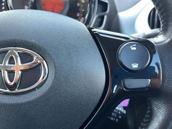 Toyota Aygo 1.0 VVT-i x-play Euro 6 5dr