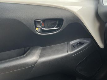 Toyota Aygo 1.0 VVT-i x-play Euro 6 5dr