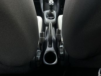 Toyota Aygo 1.0 VVT-i x-play Euro 6 5dr