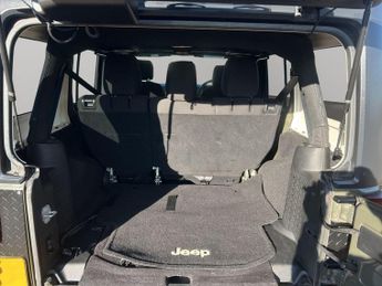 Jeep Wrangler 3.6 V6 Sahara SUV 4dr Petrol Auto 4WD Euro 5 (280 bhp)