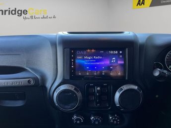 Jeep Wrangler 3.6 V6 Sahara SUV 4dr Petrol Auto 4WD Euro 5 (280 bhp)