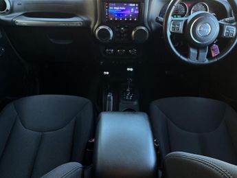 Jeep Wrangler 3.6 V6 Sahara SUV 4dr Petrol Auto 4WD Euro 5 (280 bhp)