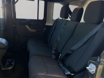 Jeep Wrangler 3.6 V6 Sahara SUV 4dr Petrol Auto 4WD Euro 5 (280 bhp)
