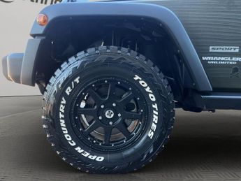 Jeep Wrangler 3.6 V6 Sahara SUV 4dr Petrol Auto 4WD Euro 5 (280 bhp)