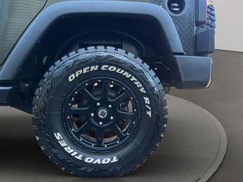 Jeep Wrangler 3.6 V6 Sahara SUV 4dr Petrol Auto 4WD Euro 5 (280 bhp)