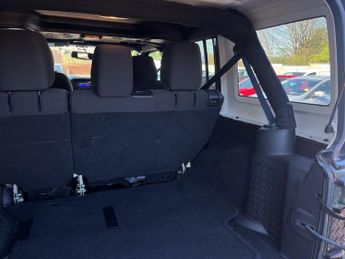 Jeep Wrangler 3.6 V6 Sahara SUV 4dr Petrol Auto 4WD Euro 5 (280 bhp)