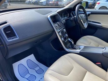 Volvo XC60 2.4 D5 SE Lux Nav Auto AWD Euro 6 (s/s) 5dr
