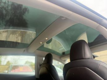 Tesla Model 3 Dual Motor Performance Saloon 4dr Electric Auto 4WDE Performance