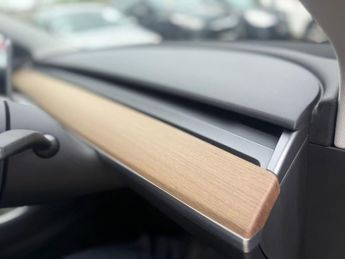 Tesla Model 3 Dual Motor Performance Saloon 4dr Electric Auto 4WDE Performance