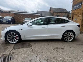 Tesla Model 3 Dual Motor Performance Saloon 4dr Electric Auto 4WDE Performance
