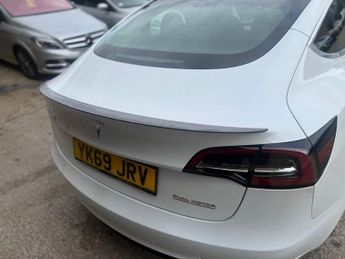 Tesla Model 3 Dual Motor Performance Saloon 4dr Electric Auto 4WDE Performance
