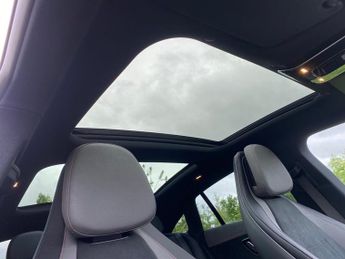 Mercedes-Benz EQE EQE 300 AMG Line Premium Auto Electric 89KWH PAN ROOF/MEMORY SEA