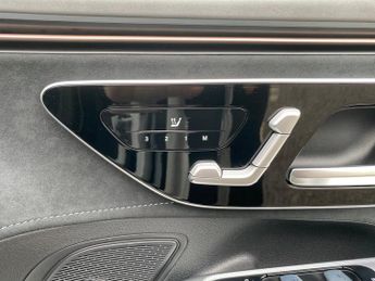 Mercedes-Benz EQE EQE 300 AMG Line Premium Auto Electric 89KWH PAN ROOF/MEMORY SEA