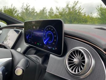 Mercedes-Benz EQE EQE 300 AMG Line Premium Auto Electric 89KWH PAN ROOF/MEMORY SEA