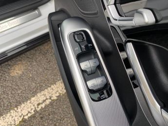 Mercedes-Benz EQE EQE 300 AMG Line Premium Auto Electric 89KWH PAN ROOF/MEMORY SEA