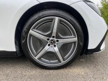 Mercedes-Benz EQE EQE 300 AMG Line Premium Auto Electric 89KWH PAN ROOF/MEMORY SEA