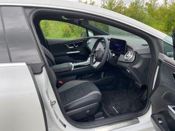 Mercedes-Benz EQE EQE 300 AMG Line Premium Auto Electric 89KWH PAN ROOF/MEMORY SEA