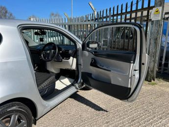 Toyota Iq VVT-I IQ2
