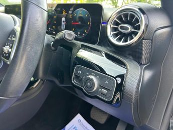 Mercedes-Benz A Class 1.5 A180d Sport (Premium) 7G-DCT Euro 6 (s/s) 5dr