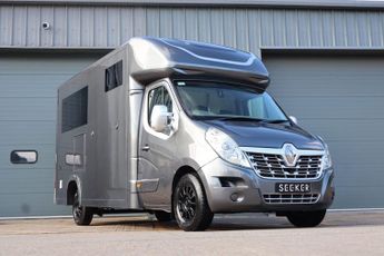 Renault Master 3.5 ton Coach Built Freddie Gover Horsebox with uprated suspensi