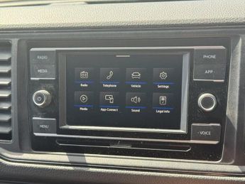 Volkswagen Crafter AUTO MWB L2H2 High Roof Trendline 35 Sensors EURO 6