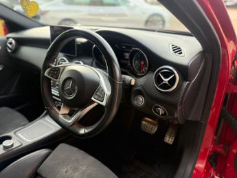 Mercedes-Benz A Class 2.1 A200d AMG Line (Premium Plus) Hatchback 5dr Diesel 7G-DCT Eu