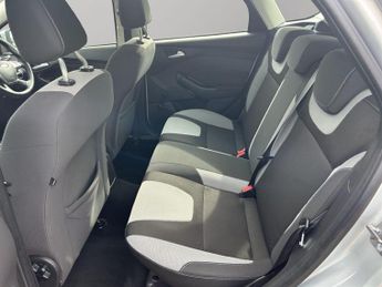 Ford Focus 1.6 Zetec Euro 5 5dr