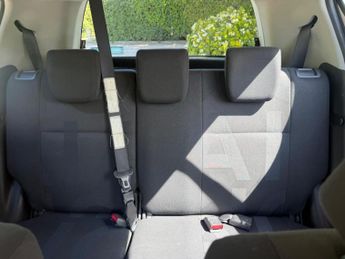 Vauxhall Agila 1.2 16V Club Auto Euro 4 5dr (AC)