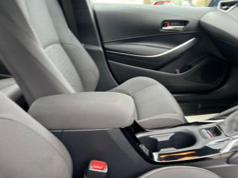 Toyota Corolla VVT-I ICON TECH