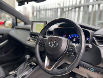 Toyota Corolla VVT-I ICON TECH