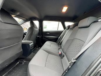 Toyota Corolla VVT-I ICON TECH