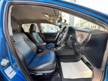 Toyota Auris VVT-I ICON PLUS