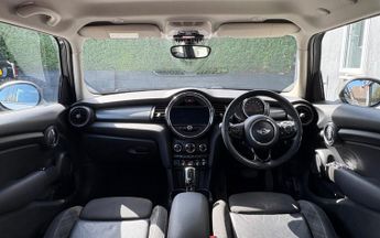 Mini Hatch Cooper D 1.5 Steptronic Automatic Chili / Media XL 5 door - PRO 