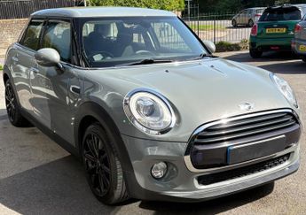 Mini Hatch Cooper D 1.5 Steptronic Automatic Chili / Media XL 5 door - PRO 