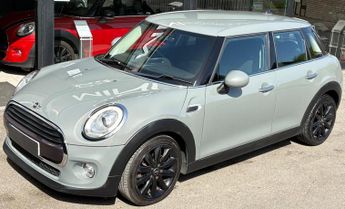 Mini Hatch Cooper D 1.5 Steptronic Automatic Chili / Media XL 5 door - PRO 