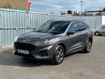 Ford Kuga ST-LINE EDITION  SAT NAV APPLE CARPLAY REAR CAMERA